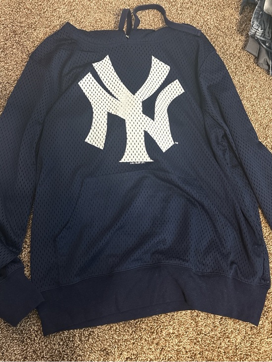 Tops - New York Yankees Navy Mesh Logo Pullover